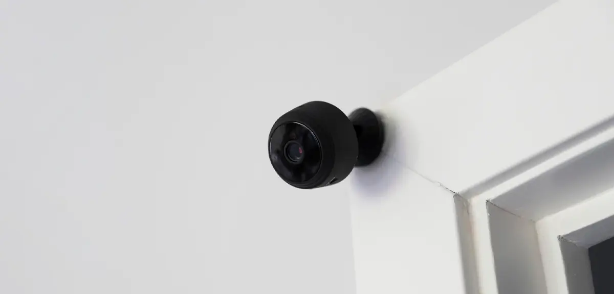 Las mejores cámaras espías con visión nocturna: protege tu hogar 24/7 4 | Latino Seguridad Cámara oculta con wifi